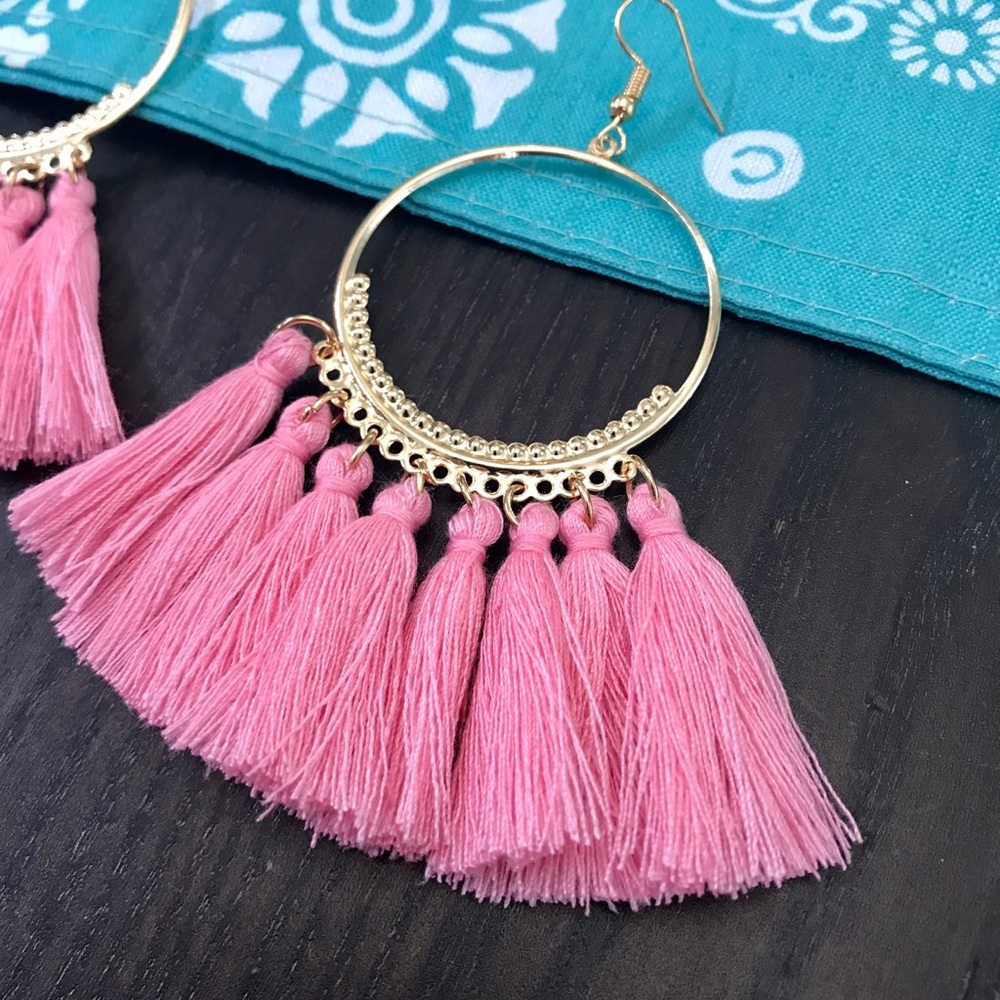 NEW!๐๐๐PINK!๐TASSEL HOOPS!๐๐๐SO BEAUTIFUL! - Picture 7 of 8